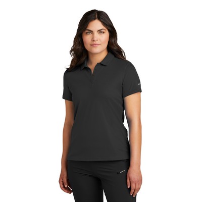 Nike Women's Victory Solid Polo